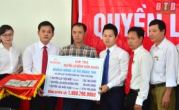 Prudential Việt Nam chi trả quyền lợi cho khách hàng