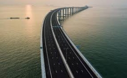 Trải nghiệm lái xe trên cầu vượt biển dài nhất thế giới ở Trung Quốc