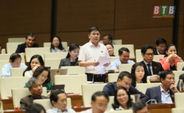 Quốc hội thảo luận về kết quả thực hiện kế hoạch phát triển kinh tế - xã hội và dự toán ngân sách nhà nước