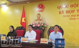 Quốc hội nghe, thảo luận về một số nội dung quan trọng