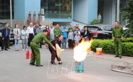 Tập huấn phòng, cháy chữa cháy tại chung cư Damsan