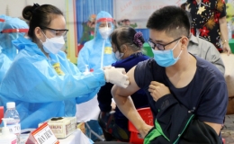 Bộ Y tế: Kết hợp tiêm vaccine Covid-19 và cấp căn cước công dân