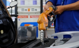 Giá xăng, dầu đồng loạt tăng