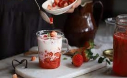 Cách làm latte dâu tây