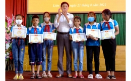 Liên Giang: Chăm lo công tác khuyến học, khuyến tài