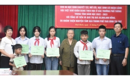 Những tấm lòng vàng