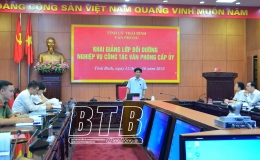 Bồi dưỡng nghiệp vụ công tác văn phòng cấp ủy