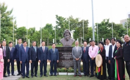 Khánh thành tượng danh nhân RabinDranath Tagore tại Bắc Ninh do Chính phủ Ấn Độ tặng