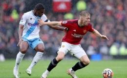 Man Utd thua trận thứ tư ở Ngoại Hạng Anh
