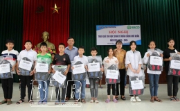 Tiếp sức em đến trường