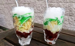 Chè ba màu vào 100 món tráng miệng ngon nhất châu Á