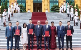 Tổng Bí thư, Chủ tịch nước Tô Lâm trao quyết định bổ nhiệm Đại sứ Việt Nam tại Liên hợp quốc và các nước