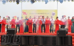 Khai mạc hội chợ giới thiệu sản phẩm OCOP; lễ hội bánh và ẩm thực huyện Vũ Thư năm 2024