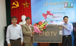 Trung tâm kinh doanh VNPT – Thái Bình trao giải chương trình khuyến mại