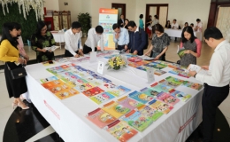 Công bố 4 bản mẫu sách giáo khoa mới