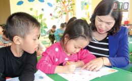 Cô Lụa yêu nghề, mến trẻ