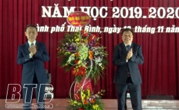 Thành phố biểu dương phong trào thi đua “Đổi mới, sáng tạo trong quản lý, giảng dạy và học tập”