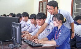 Trường THPT Nguyễn Huệ: Sáng tạo trong hoạt động đoàn