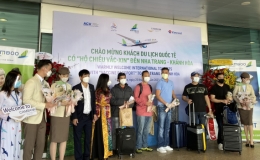 Khánh Hòa đón 43 khách du lịch quốc tế đầu tiên trở lại
