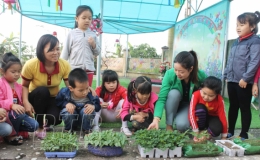 Yêu trẻ bằng cả tấm lòng