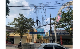 Cần thu gom dứt điểm hệ thống cáp viễn thông trên đường Hai Bà Trưng