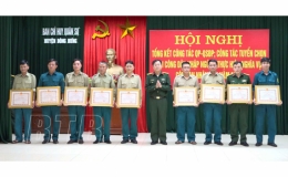 Đông Hưng: 20 tập thể, cá nhân có thành tích xuất sắc trong công tác quốc phòng, quân sự địa phương được khen thưởng