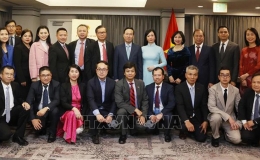 Chủ tịch nước Võ Văn Thưởng gặp mặt các cán bộ, nhân viên các cơ quan đại diện Việt Nam tại Hoa Kỳ