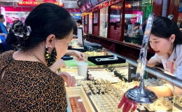 Giá vàng đảo chiều, tăng 200.000 đồng mỗi lượng