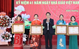 Kiến Xương: Biểu dương các tập thể, cá nhân điển hình trong phong trào thi đua "Đổi mới, sáng tạo trong quản lý, giảng dạy và học tập"