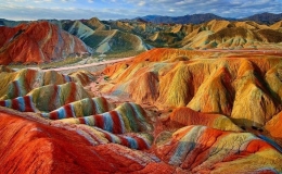 Chiêm ngưỡng kỳ quan núi Cầu Vồng tại Peru