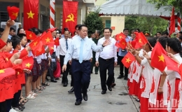 Đồng chí Nguyễn Trọng Nghĩa dự Ngày hội Đại đoàn kết toàn dân tộc tại Đồng Nai