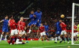 Man Utd rơi chiến thắng trước Chelsea