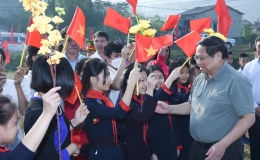 Phát huy tinh thần đại đoàn kết toàn dân tộc, khơi thông mọi nguồn lực, thúc đẩy phát triển hạ tầng giao thông