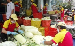 Kiểm tra gắt gao an toàn vệ sinh thực phẩm trong dịp tết