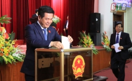 Kỳ họp thứ bảy, HĐND tỉnh khóa XVI, nhiệm kỳ 2016 - 2021 lấy phiếu tín nhiệm đối với những người giữ chức vụ do HĐND tỉnh bầu
