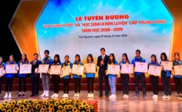 Tuyên dương 83 học sinh đạt danh hiệu "Học sinh 3 rèn luyện", "Học sinh 3 tốt" cấp trung ương