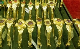 Giá vàng SJC giữ ở mức trên 41 triệu đồng/lượng, vàng thế giới giảm nhẹ