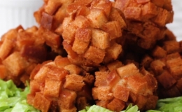 Học làm bánh rán nhân táo đãi cả gia đình