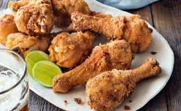 Món gà rán giòn truyền thống của Malaysia