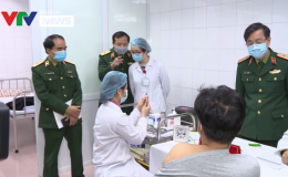 Sức khỏe 3 tình nguyện viên đầu tiên tiêm thử vaccine COVID-19 hiện ra sao?