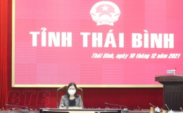 Phấn đấu đến ngày 15/12/2021 hoàn thành tiêm đủ 2 mũi vắc-xin cho người từ 18 tuổi trở lên