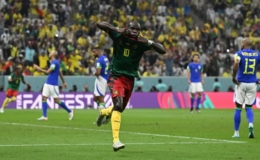 Bàn thắng giúp Cameroon hạ Brazil