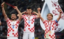 Croatia giành HCĐ World Cup 2022, Perisic bắt kịp thành tích của Messi