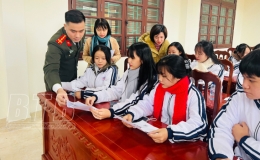 Đoàn Thanh niên Công an tỉnh: Tuyên truyền pháp luật cho học sinh