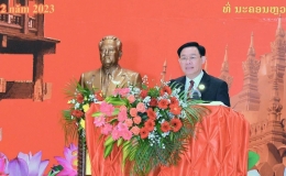 Chủ tịch Quốc hội Vương Đình Huệ thăm Học viện Chính trị Bộ Công an Lào