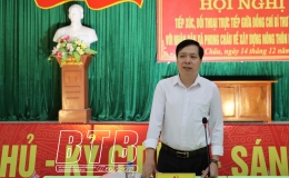Đồng chí Bí thư Huyện ủy Đông Hưng tiếp xúc, đối thoại với nhân dân xã Phong Châu
