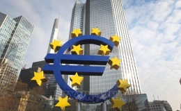 ECB hạ dự báo tăng trưởng kinh tế khu vực Eurozone trong năm 2023 và 2024