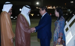 Thủ tướng Phạm Minh Chính và Phu nhân tới UAE bắt đầu tham dự Hội nghị Thượng đỉnh Hành động khí hậu thế giới tại COP28