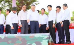 Tổng Bí thư Tô Lâm thăm, kiểm tra một số cơ sở kinh tế, văn hóa, xã hội của Ninh Thuận