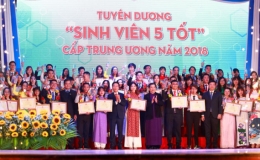Tuyên dương “Sinh viên 5 tốt” và trao Giải thưởng “Sao tháng Giêng” năm 2018